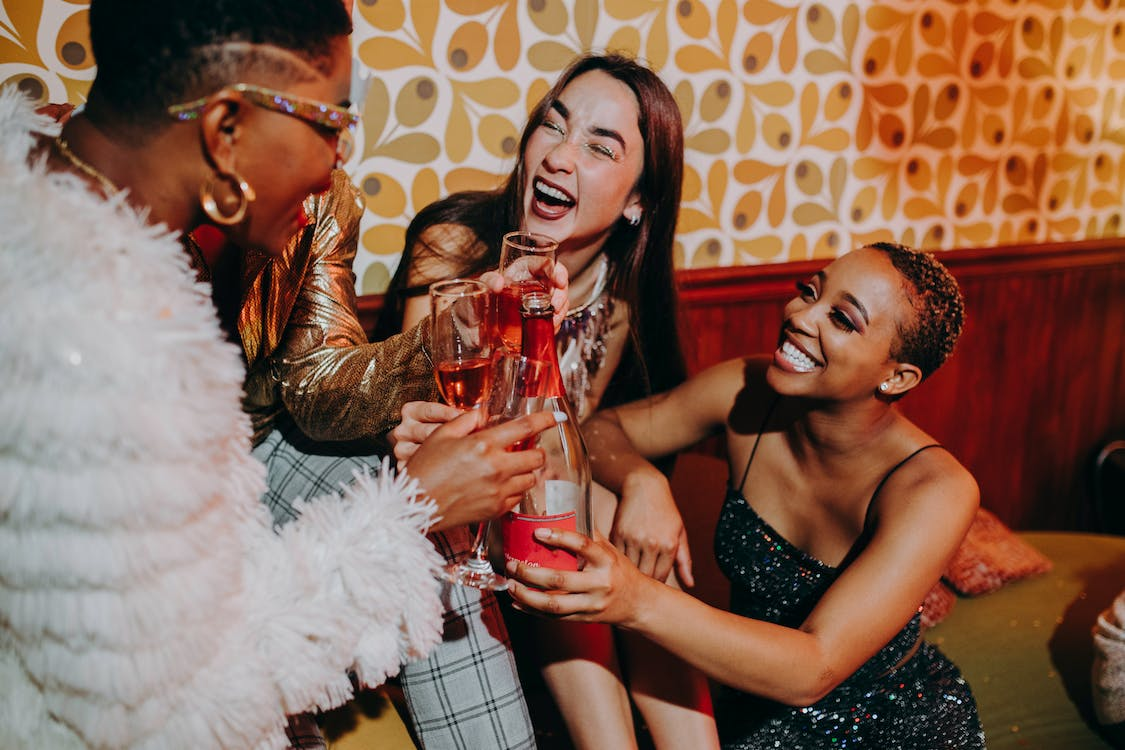 7 Things You'll Need For an Amazing Party | Zerxza